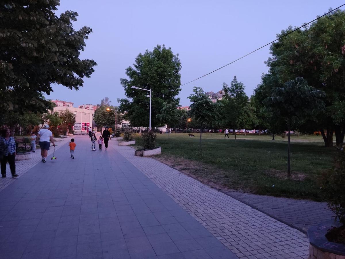 Zozi Urban Studio Skopje Exterior photo